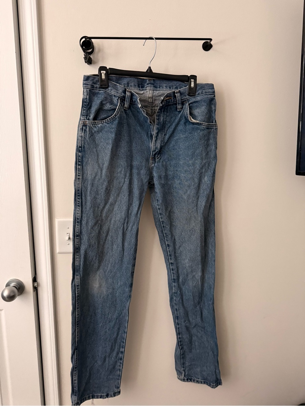 Rustler Men's Light Blue Relaxed Jeans 100% cotton
